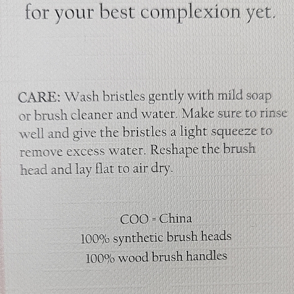 Vince Camuto Dual Makeup Brush - Picture 3 of 5